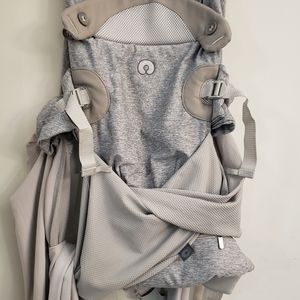 Boppy Comfy Chic Baby Carrier